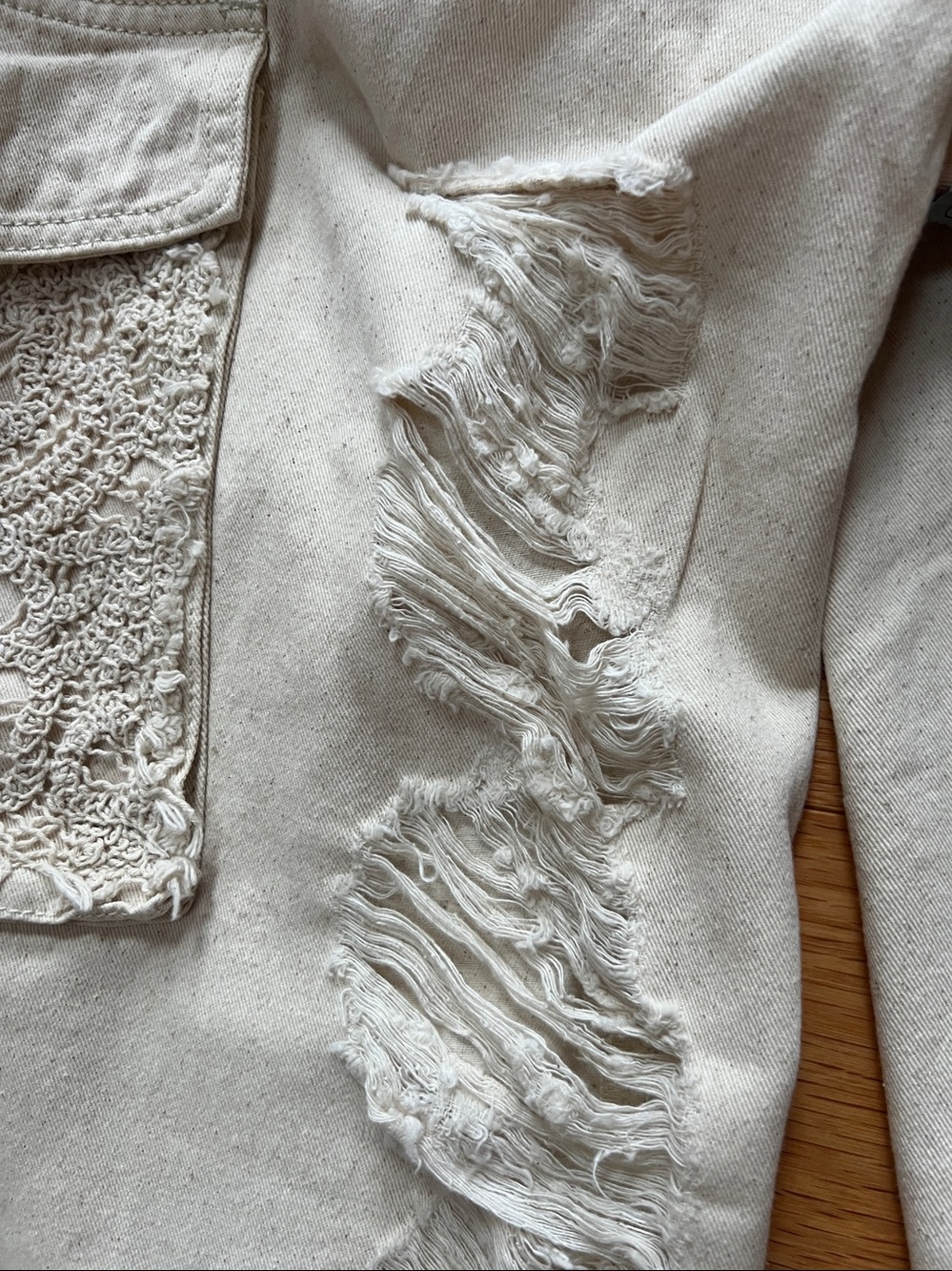 POL Cream Distressed Patchwork Cargo Pants - Picture 9 of 11